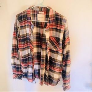 Women’s plaid shirt